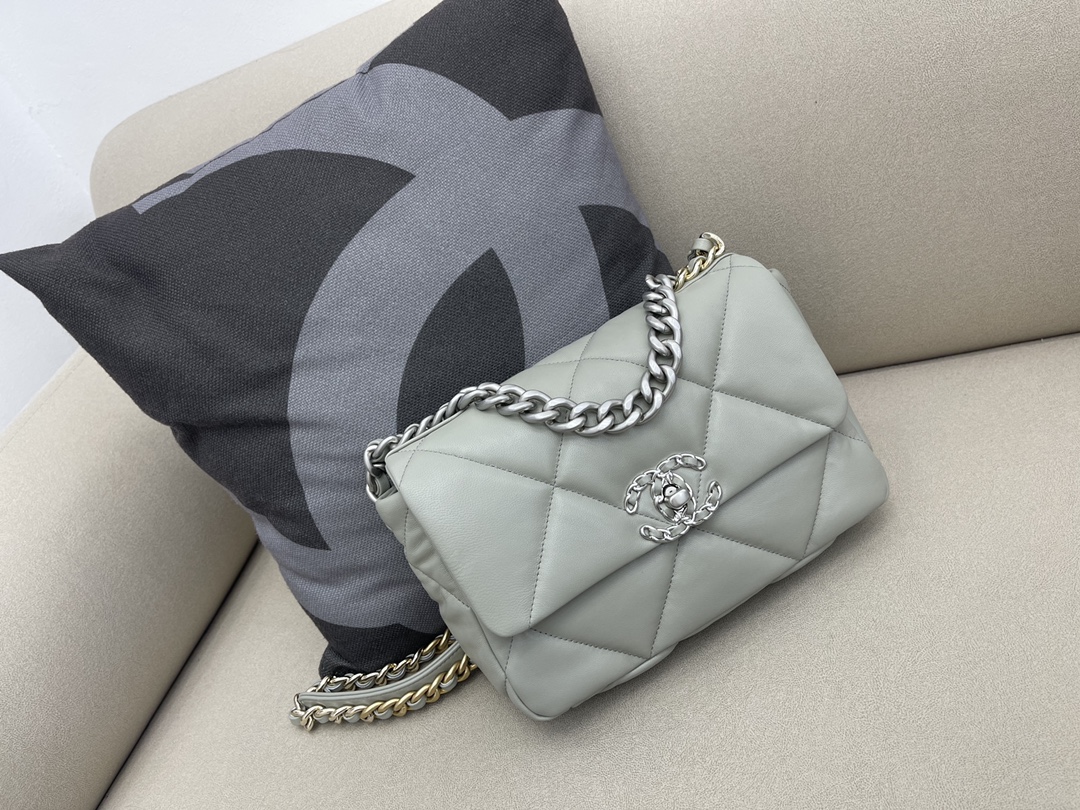 Lambskin 19 Handbag Flap Bag AS1160 Gray